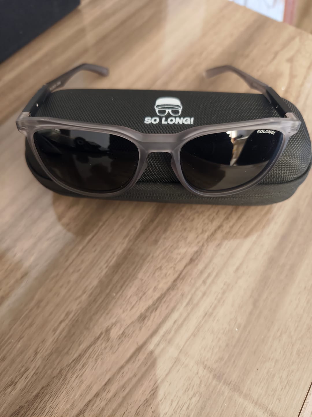 Customer photo review of ELIOT KIRK