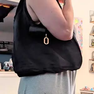 Customer photo review of Borsa Pieghevole Resistente in Nylon con Gancio e Regolabile