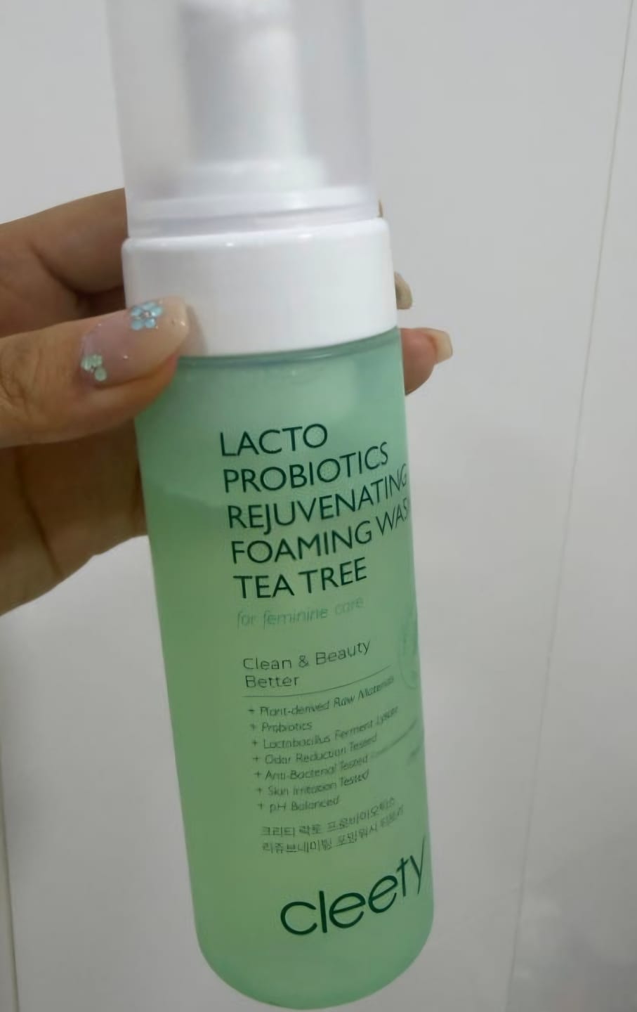 Customer photo review of cleety Lacto Probiotics Rejuvenating Foaming Wash Tea Tree 175ml