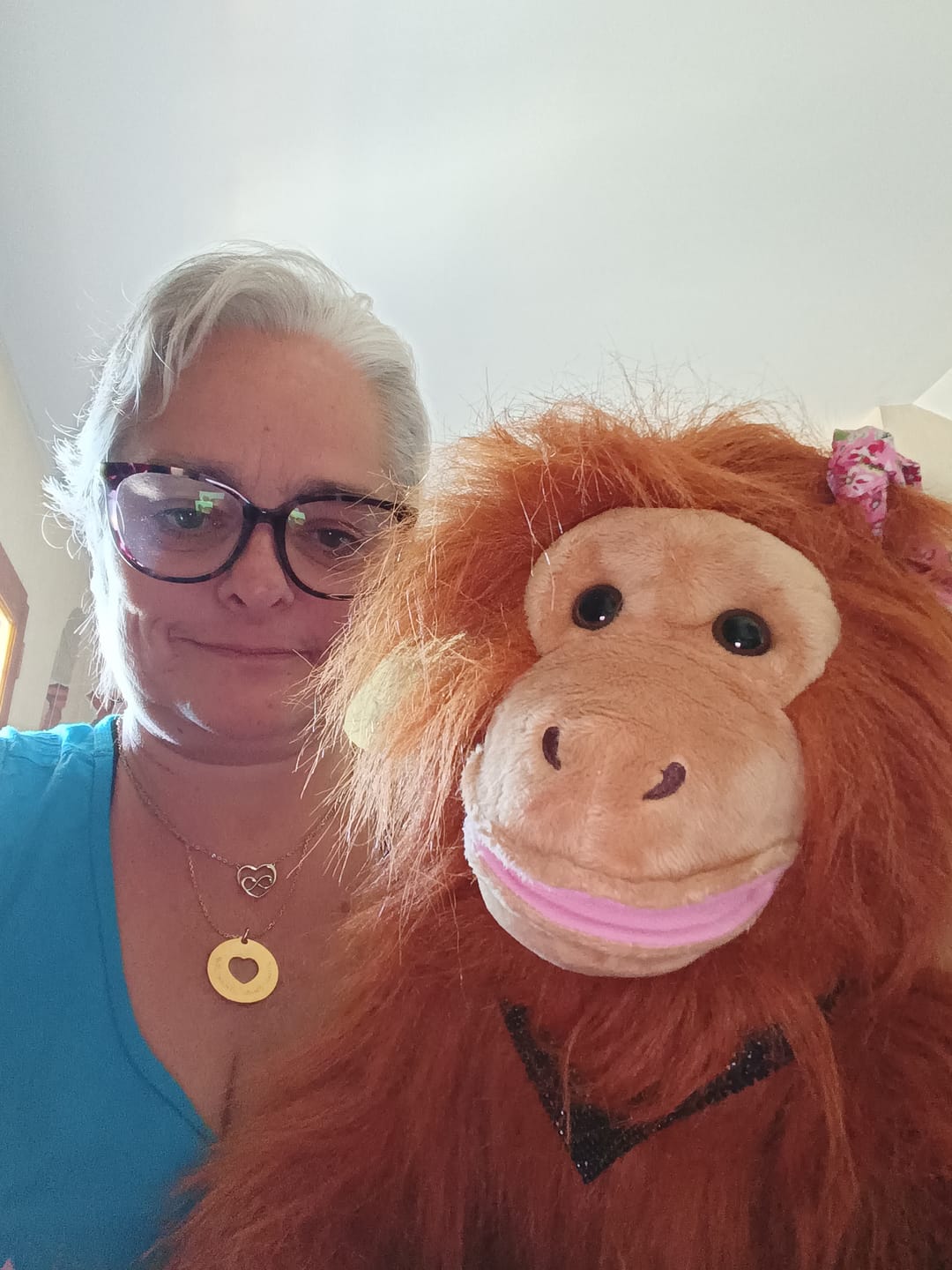 Customer photo review of Orang-Outan Singe Marionnette