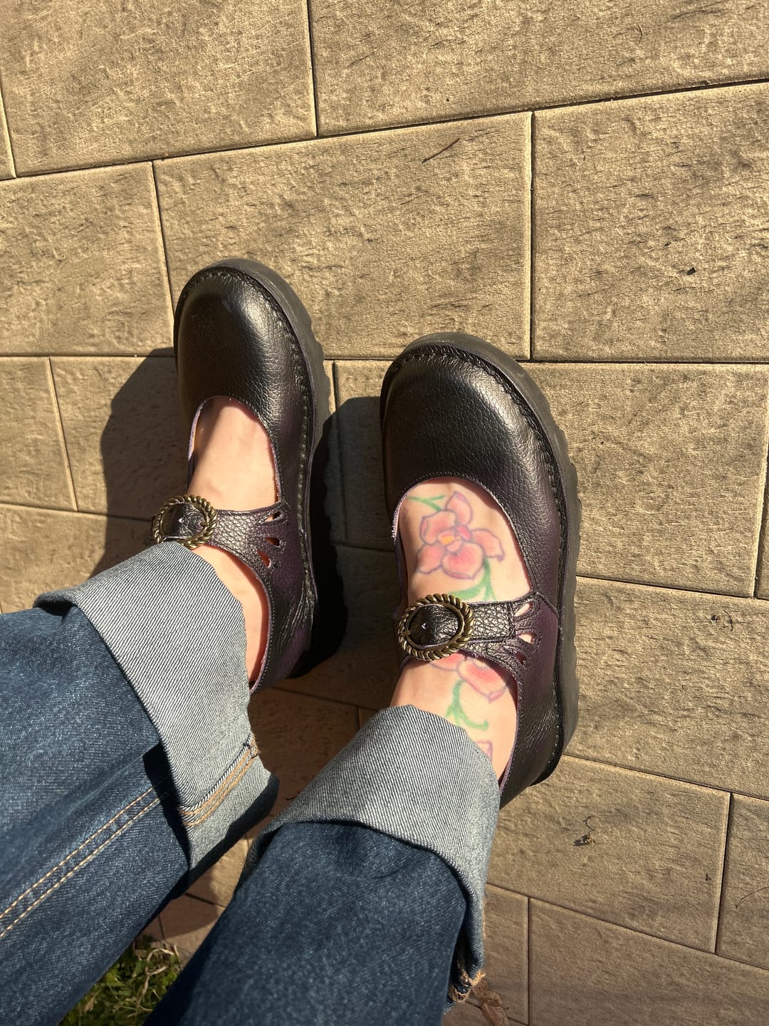 Customer photo review of Sgaia Purple scarpa bassa in pelle viola e suola in vibram artigianale toscana