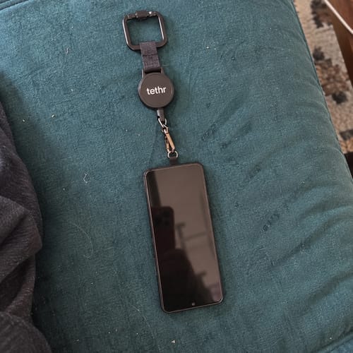 Customer photo review of Tethr Retractable Phone Leash