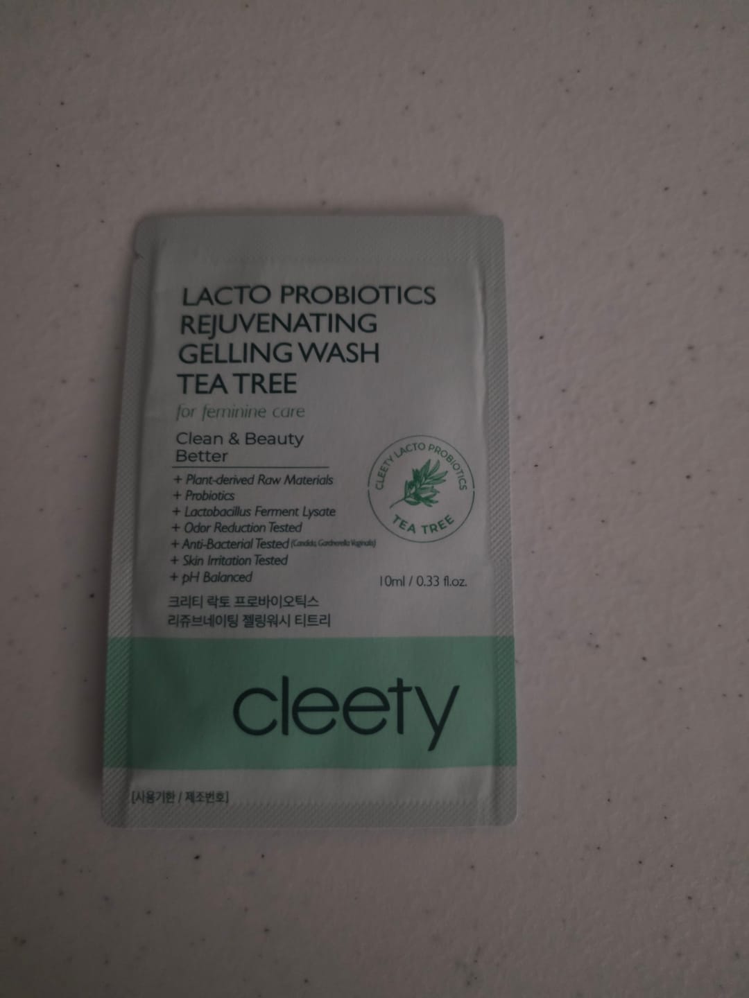 Customer photo review of cleety Lacto Probiotics Rejuvenating Foaming Wash Tea Tree 175ml