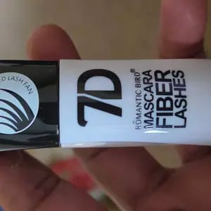 Customer photo review of Volume e Lunghezza Mascara a Fibre di Seta Resistente all'Acqua