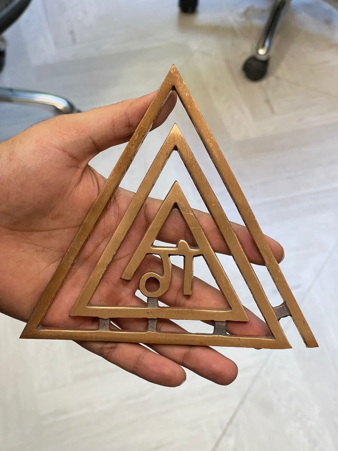 Customer photo review of Copper Triangle Ga (ग) Helix | Vastu Remedy for South-East Fire Zone Balance, Cash Flow & Kitchen Defects | 4–6 Inch