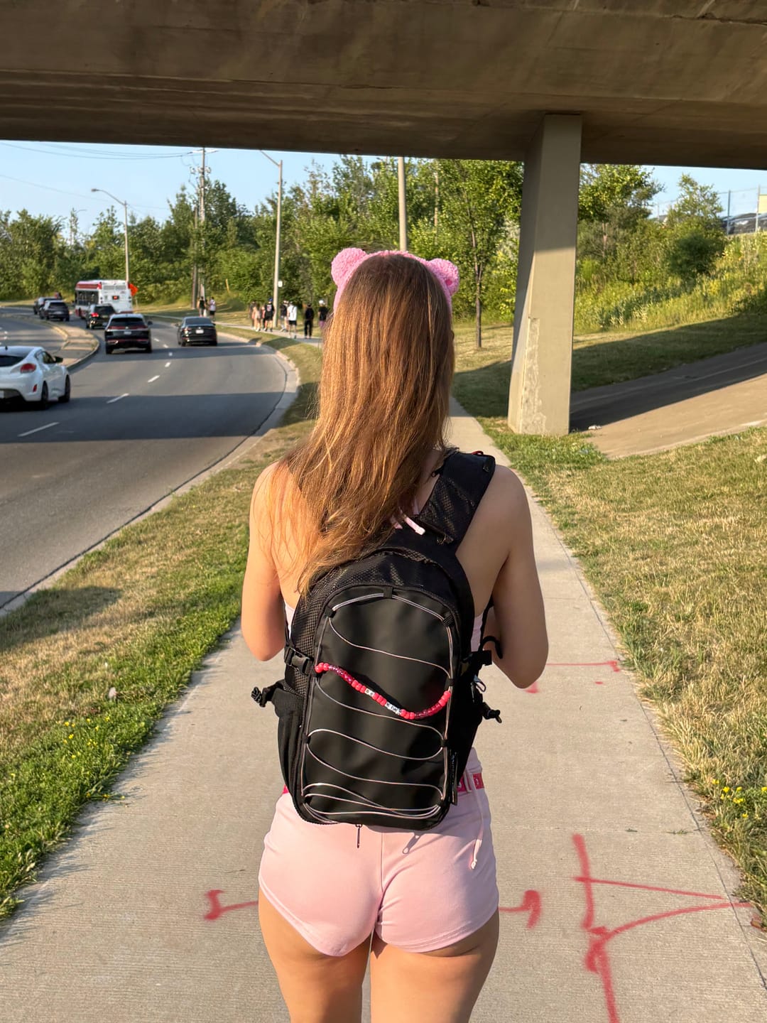 Customer photo review of ESSENTIAPAC PRO™ ANTI-THEFT HYDRATION PACK V3