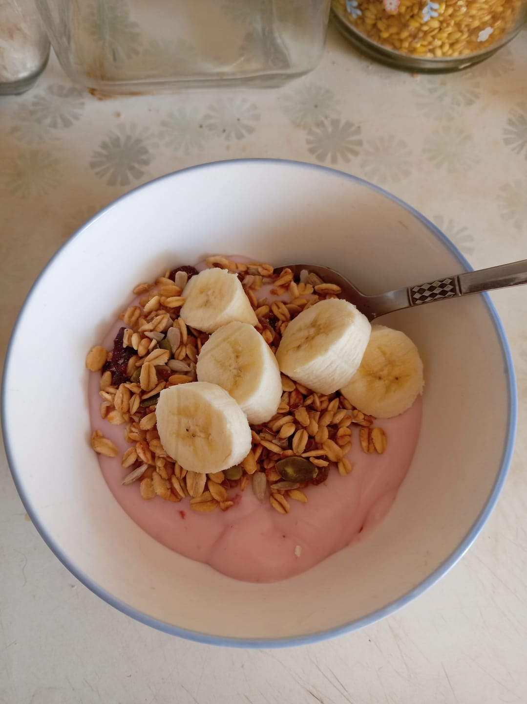 Customer photo review of Yogurt Vegano Frutilla Limón DoyPack 1x 1 Litro