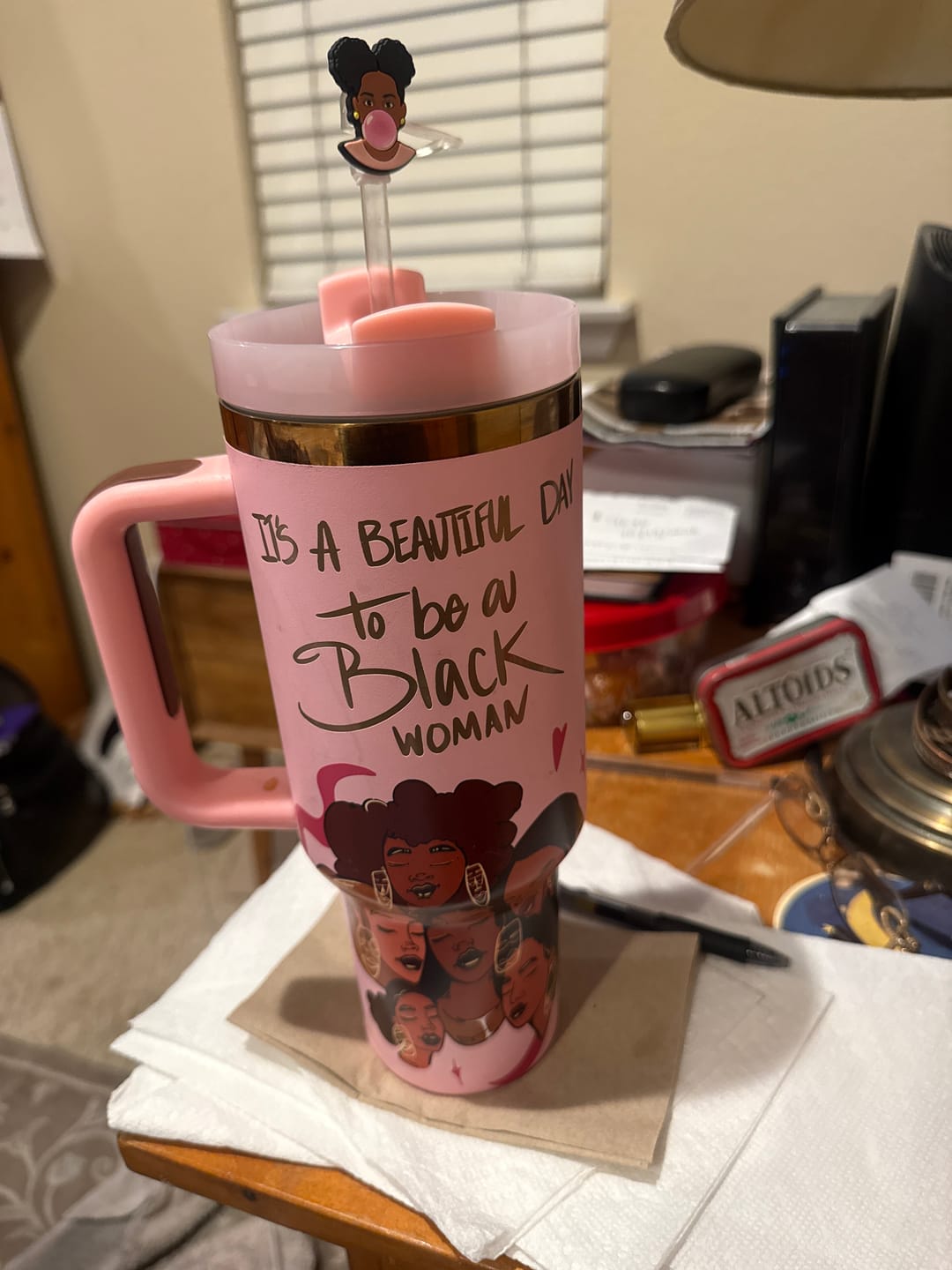 Customer photo review of Limited Edition "Crème Brûlée" Pink FlowSip™ Insulated Tumbler – Pinklomein x Cecilia's House