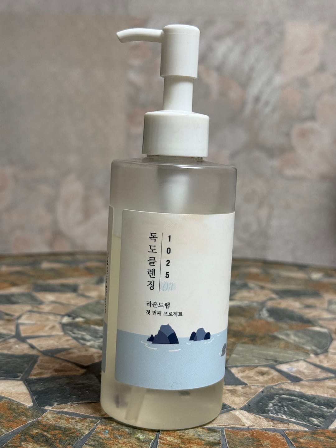 Customer photo review of Gaisīga hidrofīlā eļļa ar jūras ūdeni Round Lab 1025 Dokdo Cleansing Oil