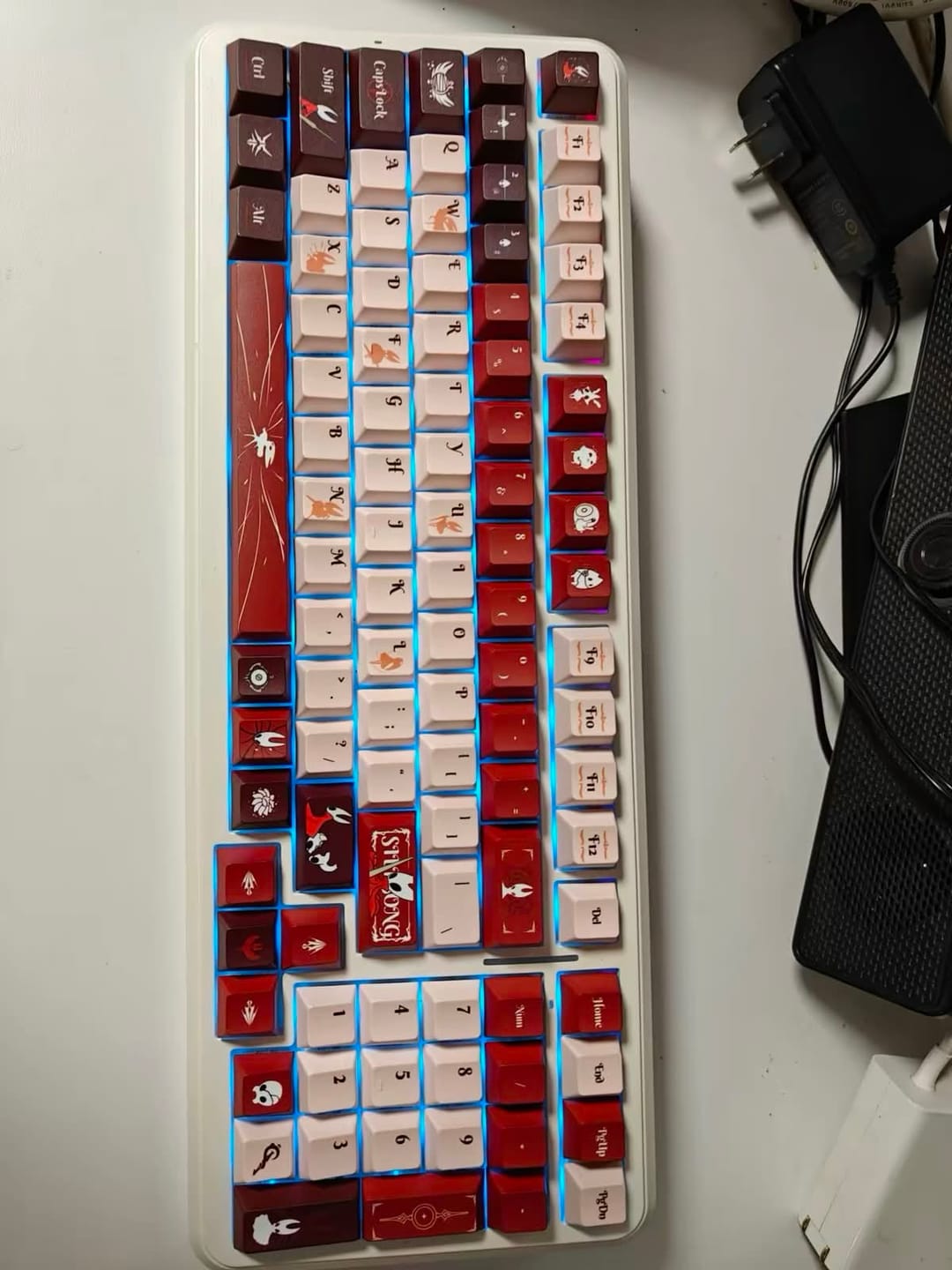 Customer photo review of Hollow Knight Silksong Keycaps