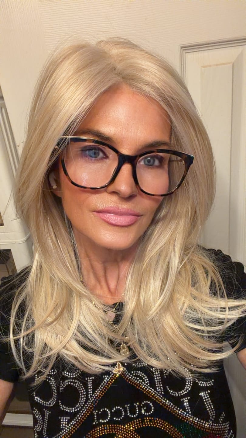 Customer photo review of PRETTY PRIVILEGE - Vanilla Silk Blonde (NR)