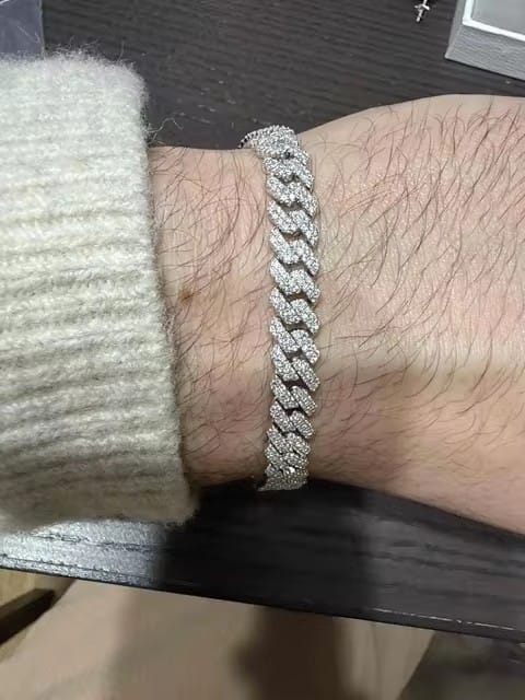 Customer photo review of Sterling Silver VVS D Color Moissanite Cuban Link Bracelet 6MM 8MM 10MM