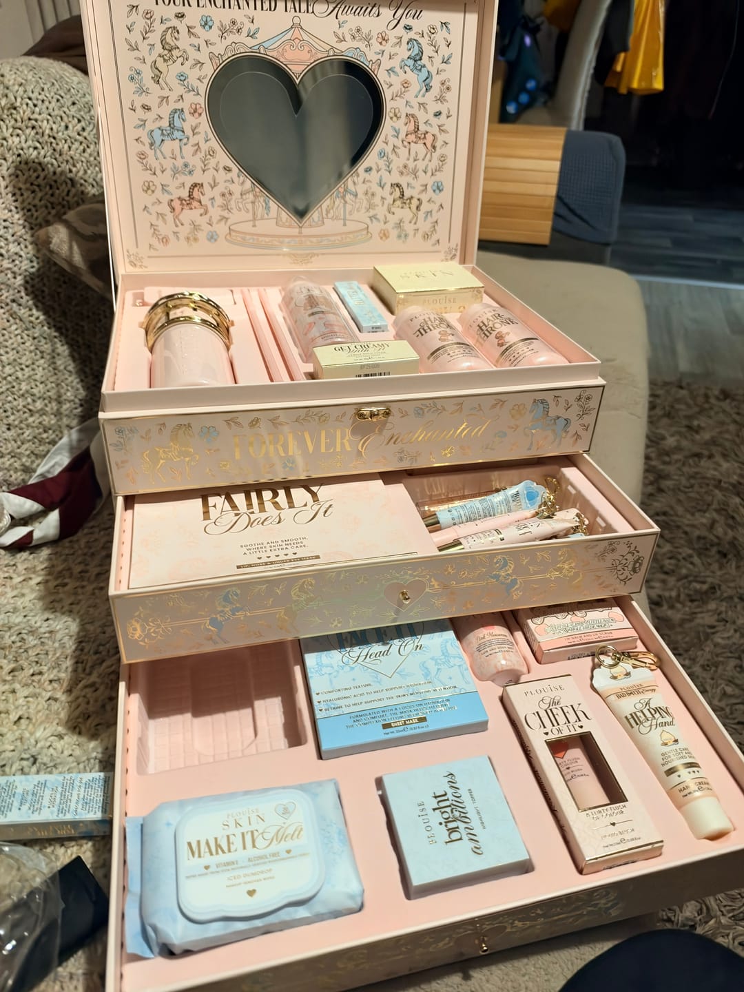 مراجعة صور العملاء لـ Forever Enchanted Christmas PR Box