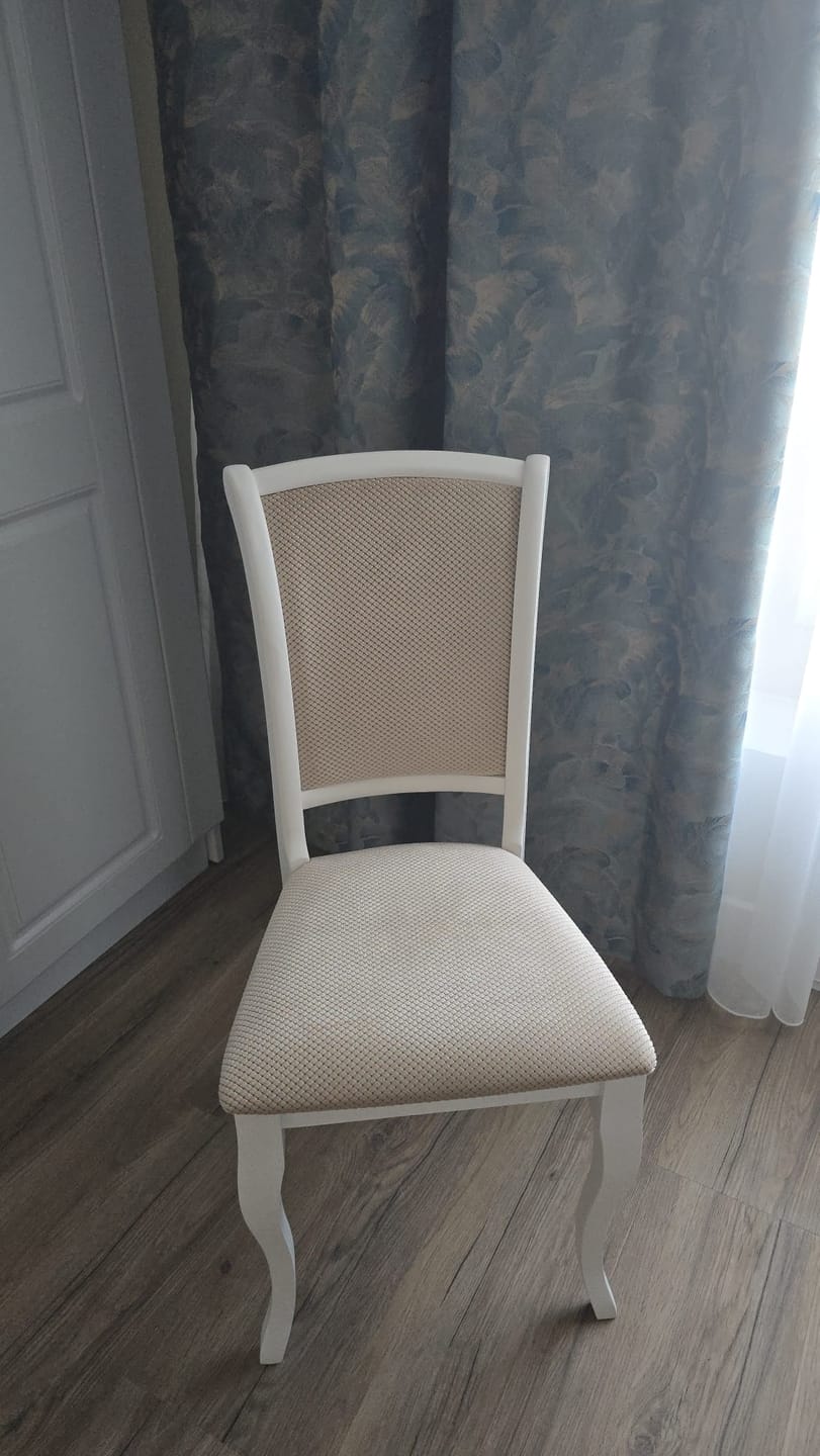 Customer photo review of Scaun vintage bucatarie MN-SC, alb/bej, stofa/lemn, 45x42x96 cm
