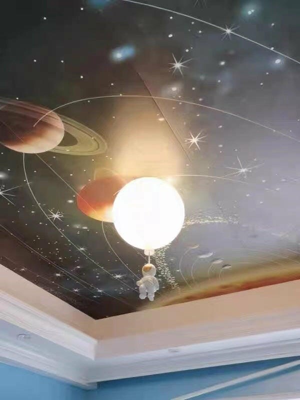 Customer photo review of Balloon Ceiling Light With Astronaut, Flush Mount, 25 to 35 cm