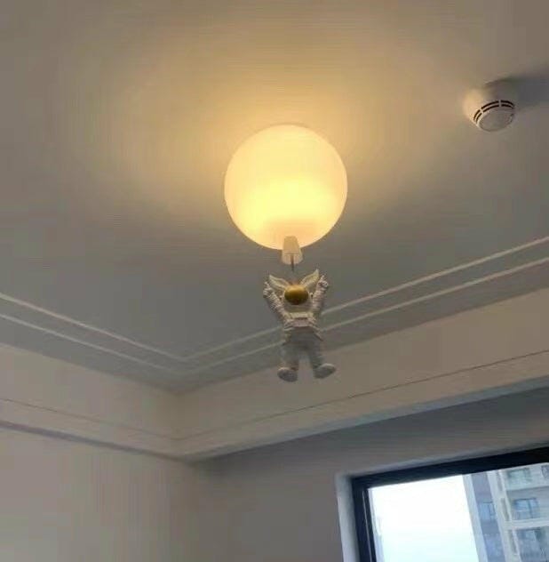 Customer photo review of Balloon Ceiling Light With Astronaut, Flush Mount, 25 to 35 cm