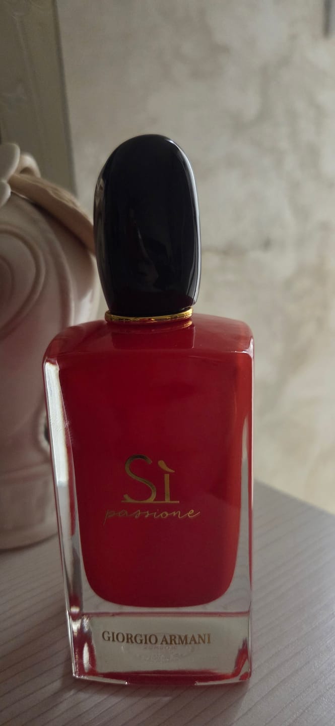 Customer photo review of ARMANI SI' PASSIONE - 100ML Eau de Parfum (Tester)
