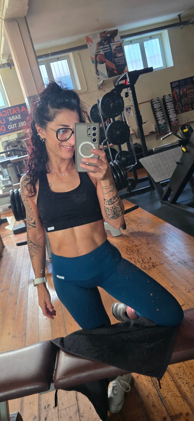 Customer photo review of Leggings Push Up All-Up Indian Blue