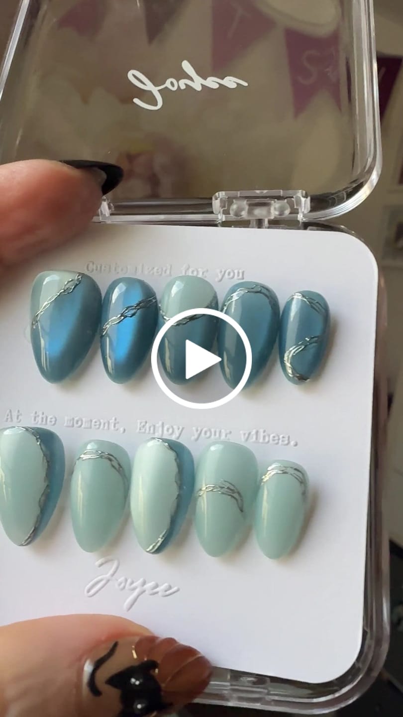 Customer video review of Banff Blue