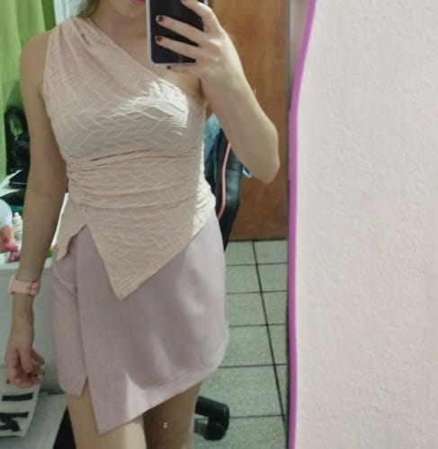 Customer photo review of Ninonine "Aria" | Textured One-Shoulder Asymmetrical Tank