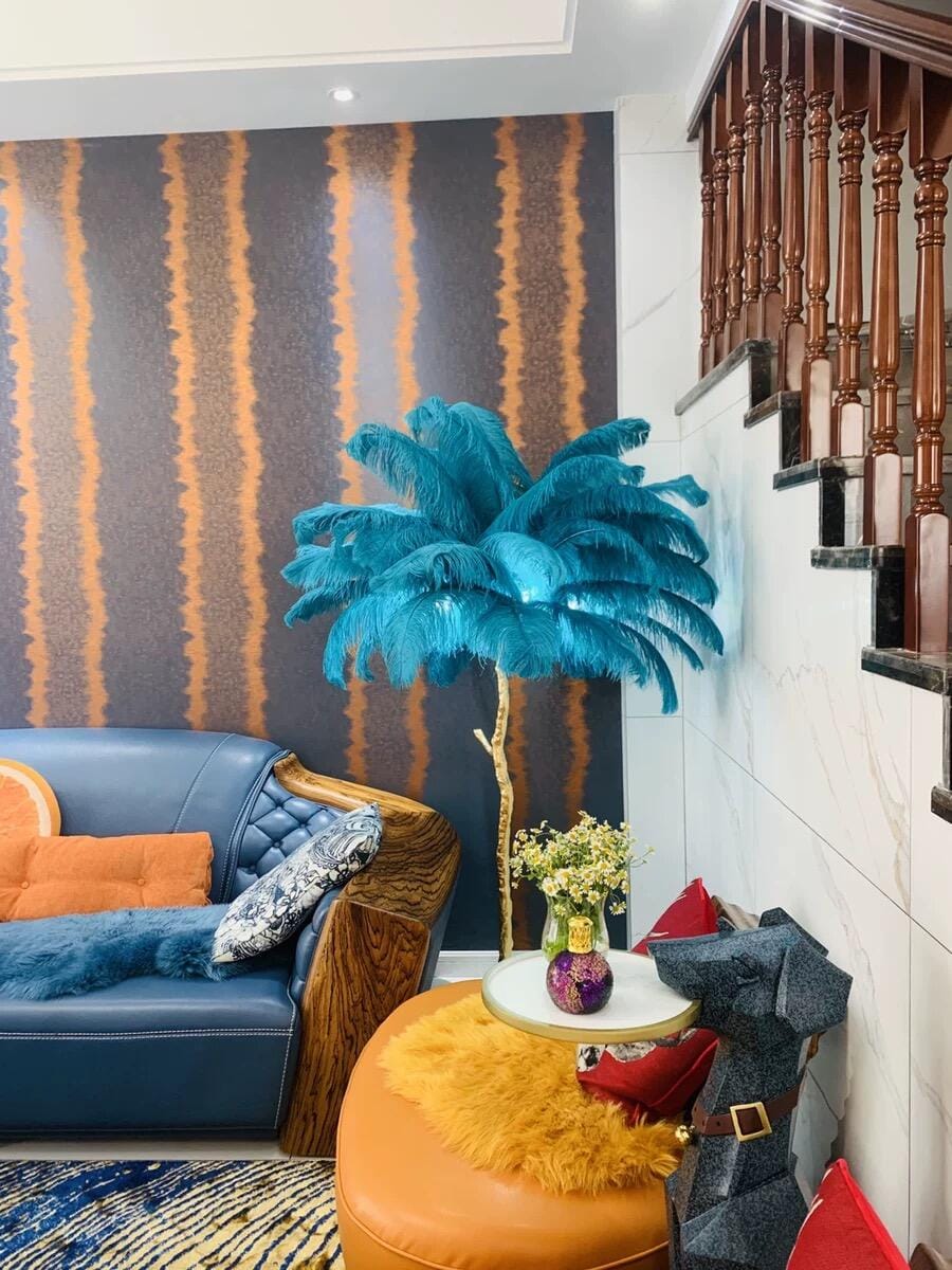 Customer photo review of Brass Floor Lamp, Ostrich Feather Palm Fronds, 6 Lights, 160 cm
