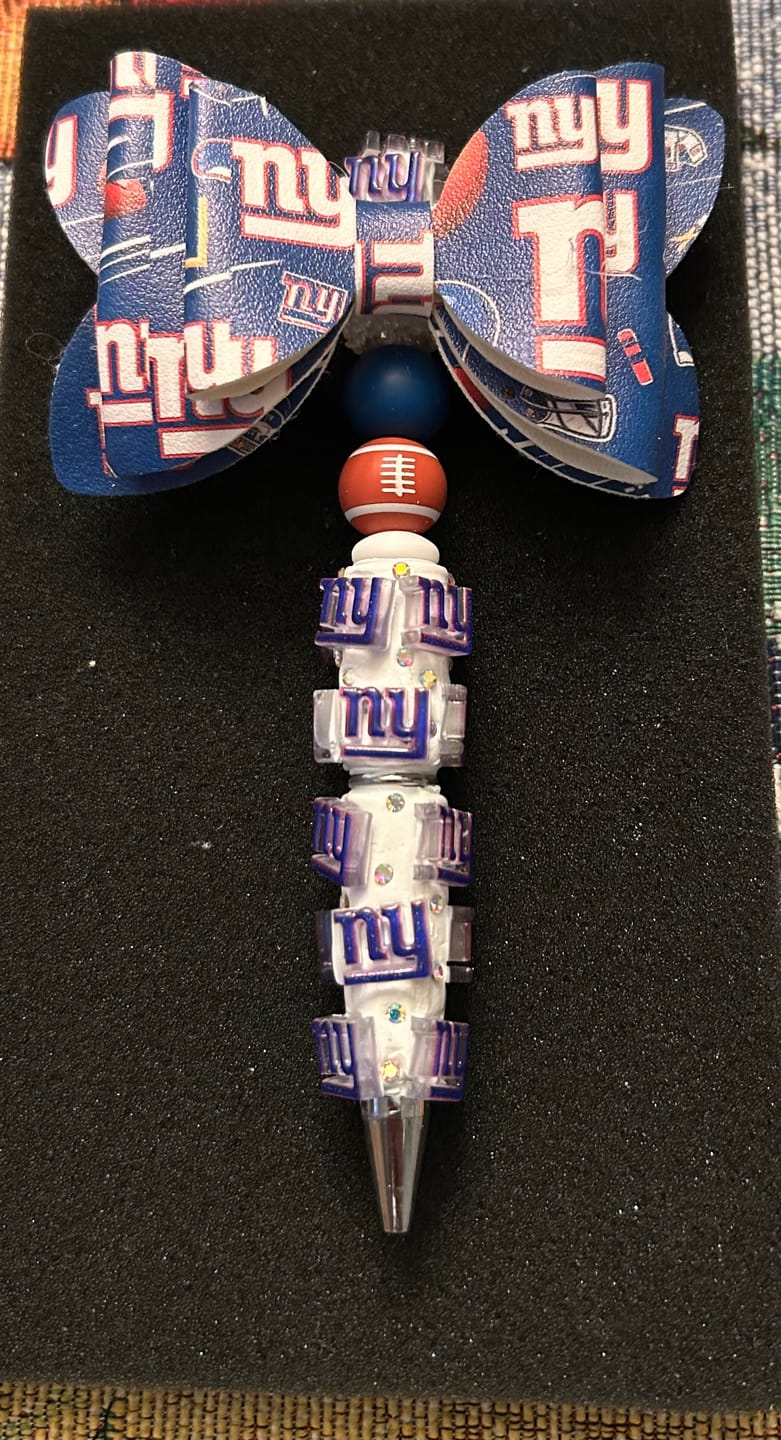Customer photo review of New York football Bow Beads for DIY Beadable Pens