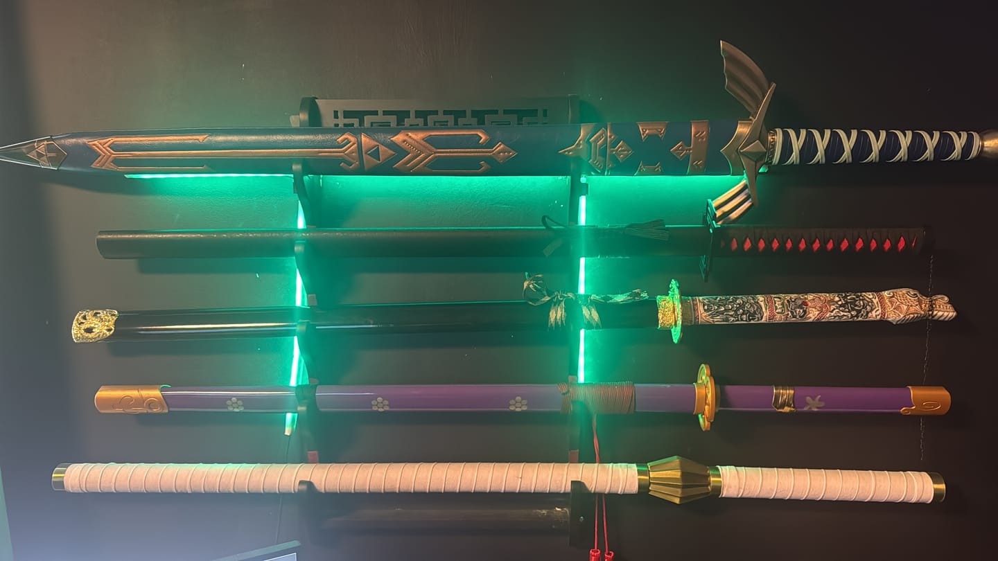 Customer photo review of One Piece - Roronoa Zoro Display (Straight) Katana Enma