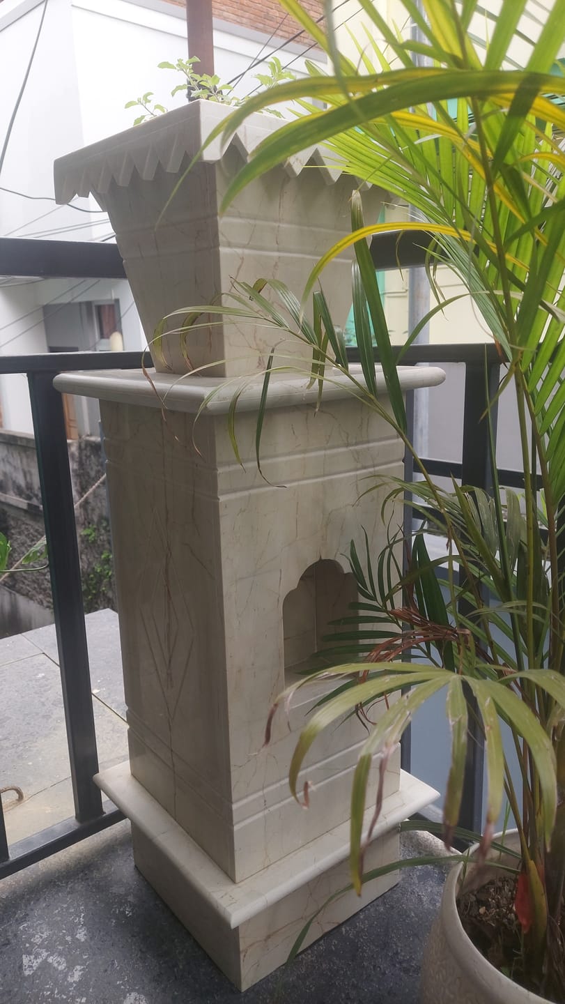 Customer photo review of Marble Tulsi Pot,  Green Katni - Handicraft Bazaar