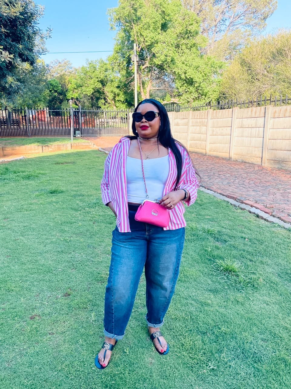 Customer photo review of ERA Mini Kisslock Chain Bag – Pink