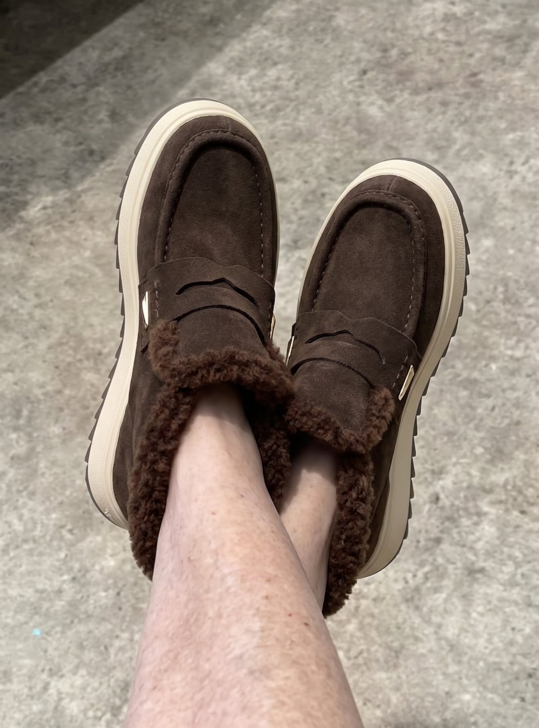 Customer photo review of Lumira Brown