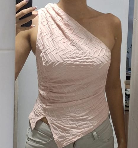 Customer photo review of Ninonine "Aria" | Textured One-Shoulder Asymmetrical Tank