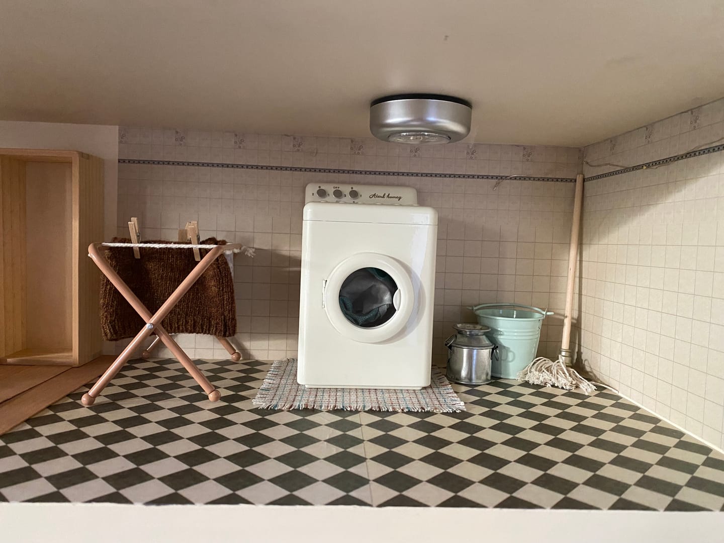 Customer photo review of Buckets and Mops Dollhouse - 1/6 Scale Dollhouse Miniature