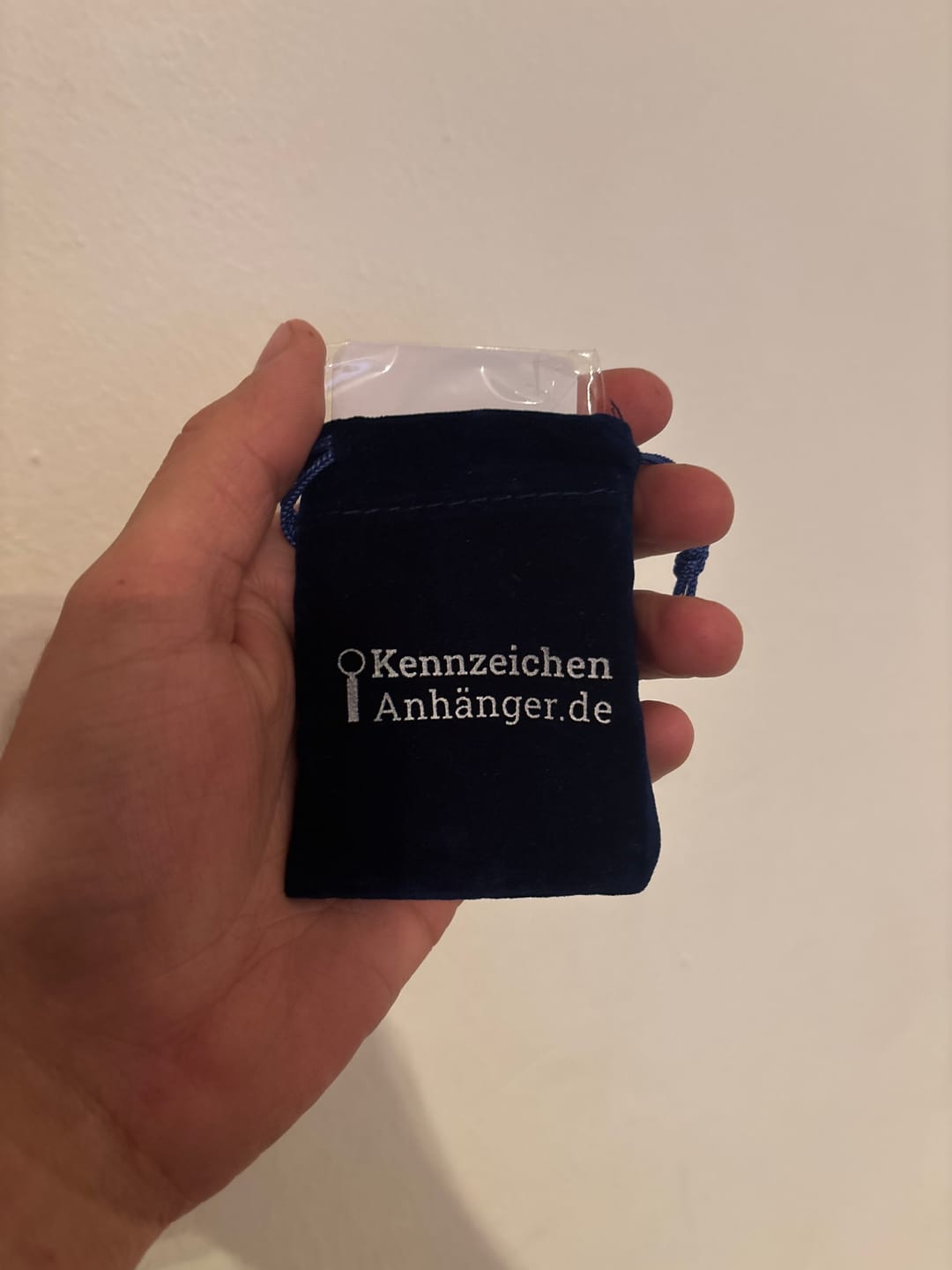 Customer photo review of Kennzeichen Schlüsselanhänger Mini Nummernschild Metall