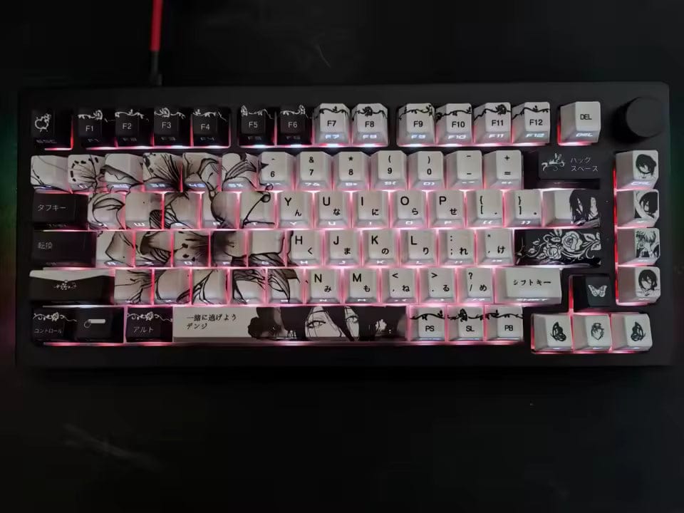 Customer photo review of Chainsaw Man Reze Keycaps - Black and White
