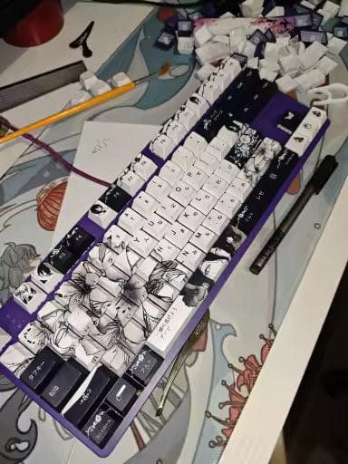 Customer photo review of Chainsaw Man Reze Keycaps - Black and White
