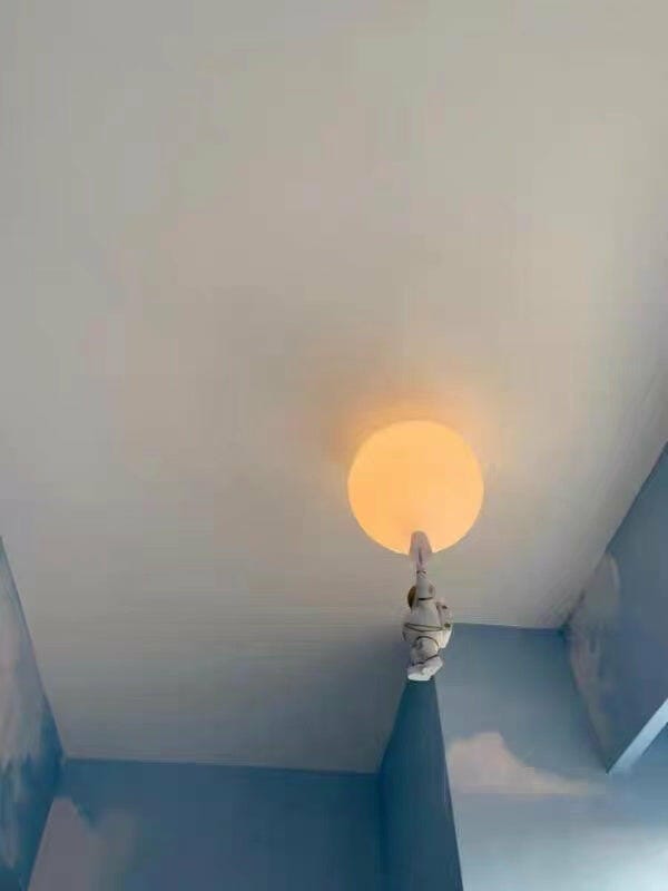 Customer photo review of Balloon Ceiling Light With Astronaut, Flush Mount, 25 to 35 cm