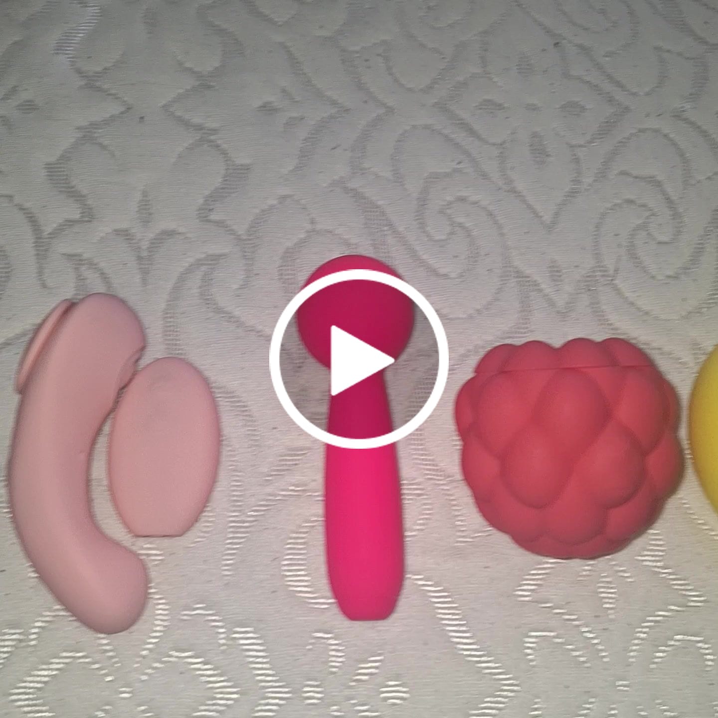 Customer video review of Smash Wand Vibrator