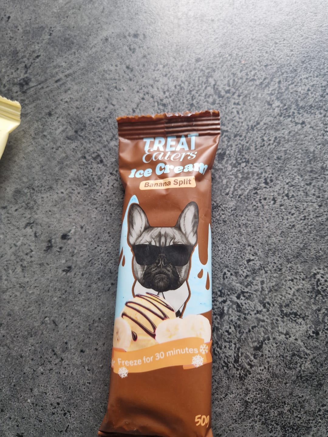 Customer photo review of Hundeis m. banana split