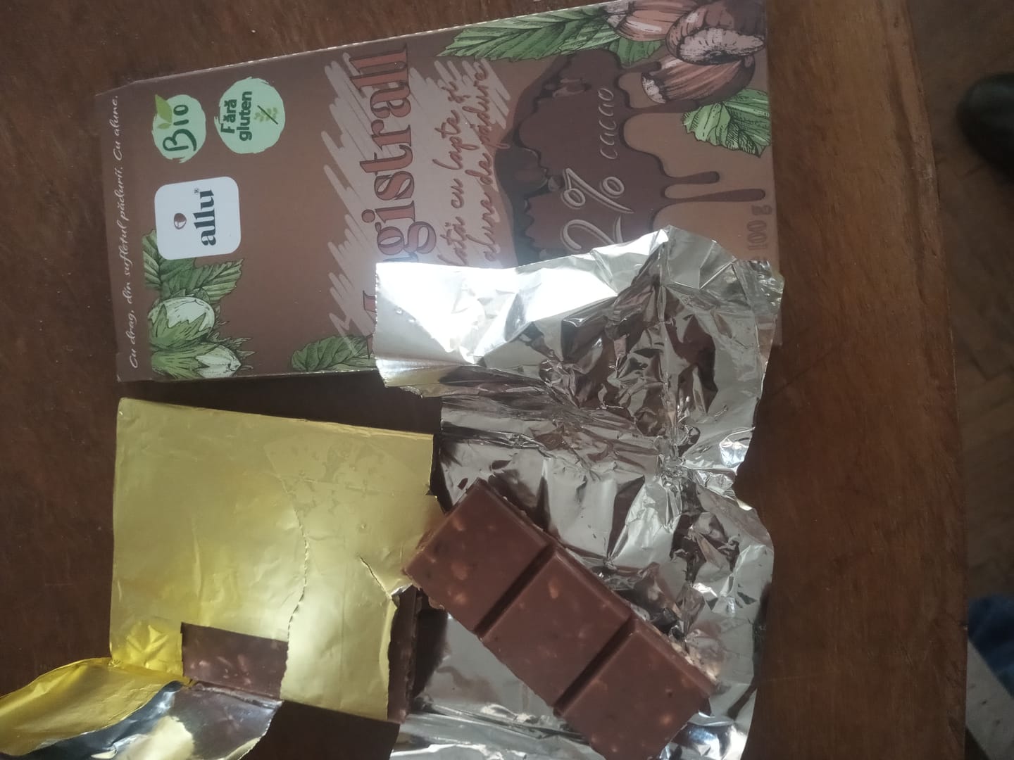 Customer photo review of Magistrall - ciocolată cu lapte și 30% alune de pădure, BIO, 100g