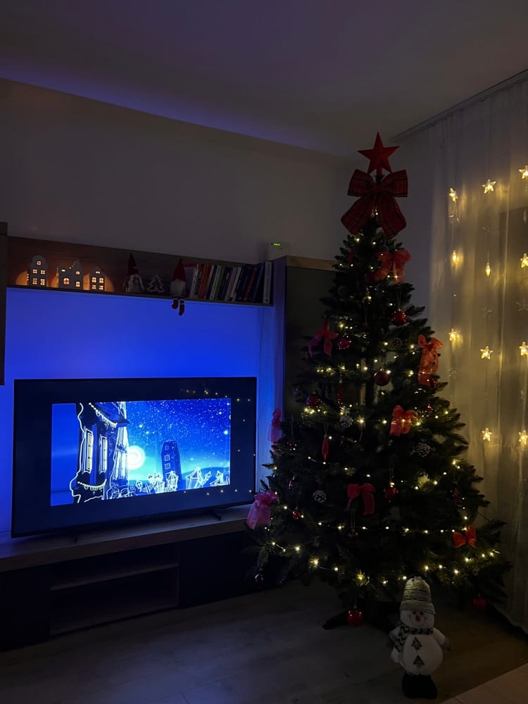 Customer photo review of Brad artificial de Crăciun Bucegi, verde clasic, 220 cm, cu suport