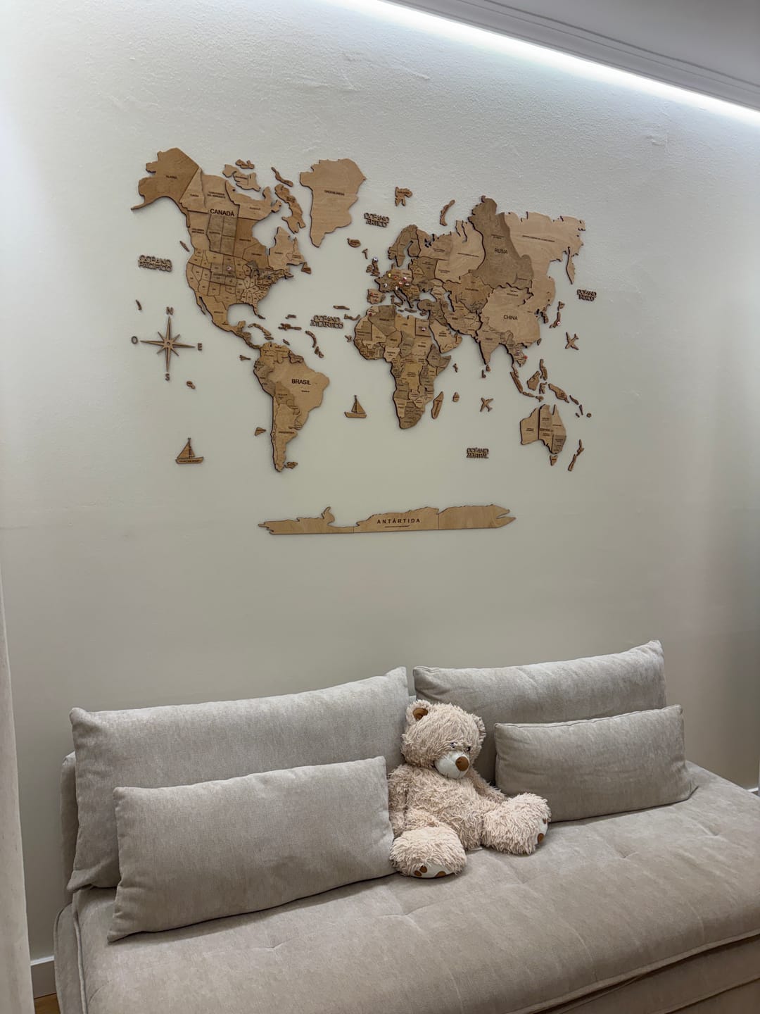 Customer photo review of 3D Wooden World Map Gold