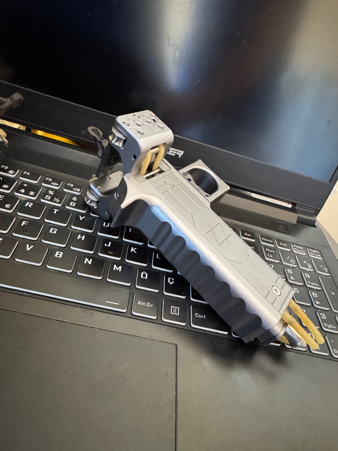 Customer photo review of V5 Semi Auto Slingshot with Dual Magazine 22 Round Capacity