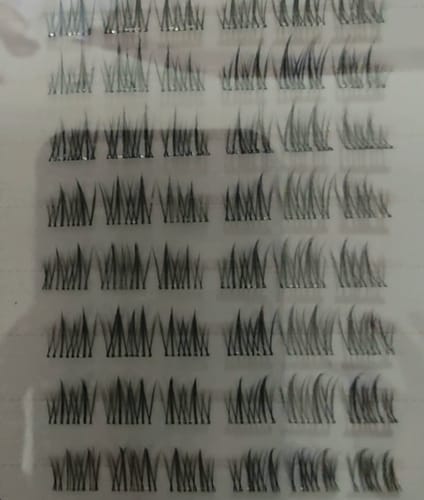 Customer photo review of Flared Glue-Free Cluster Lashes