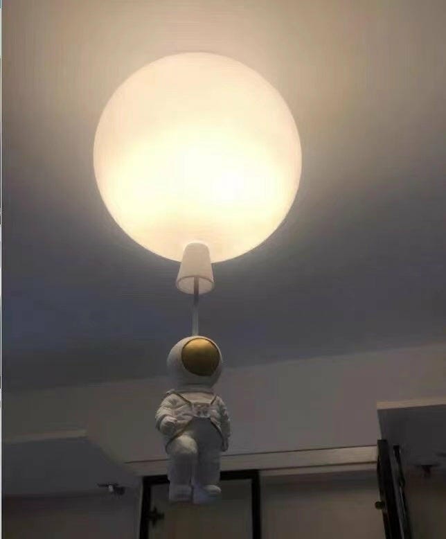 Customer photo review of Balloon Ceiling Light With Astronaut, Flush Mount, 25 to 35 cm