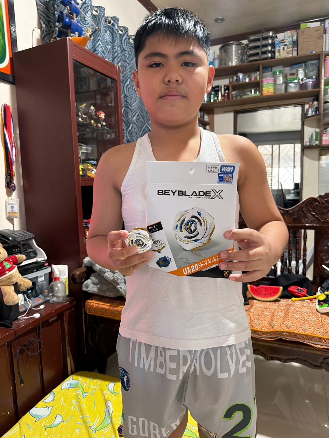 Customer photo review of Takara Tomy Beyblade X UX-20 Starter Glory Valkyrie LF