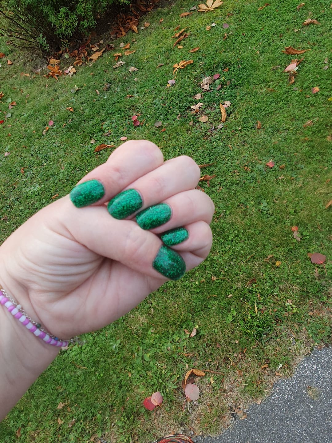 Customer photo review of Deep Forest Glamour Dipping Powder