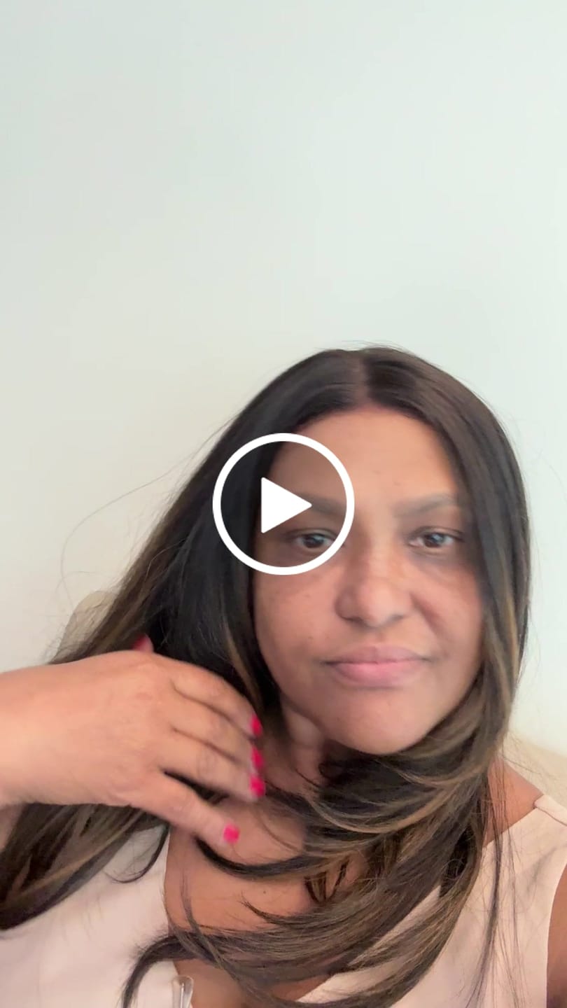 Customer video review of Lace Front Gardenia Castanho Luzes N2/27 Ondulada - Repartição Livre 13x4