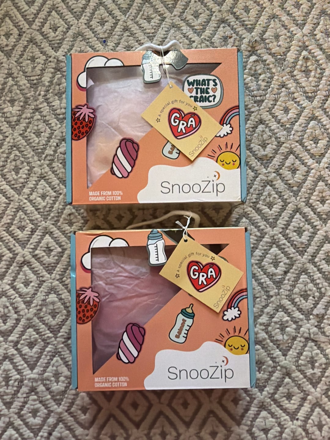 Customer photo review of SnooZip Gift Box