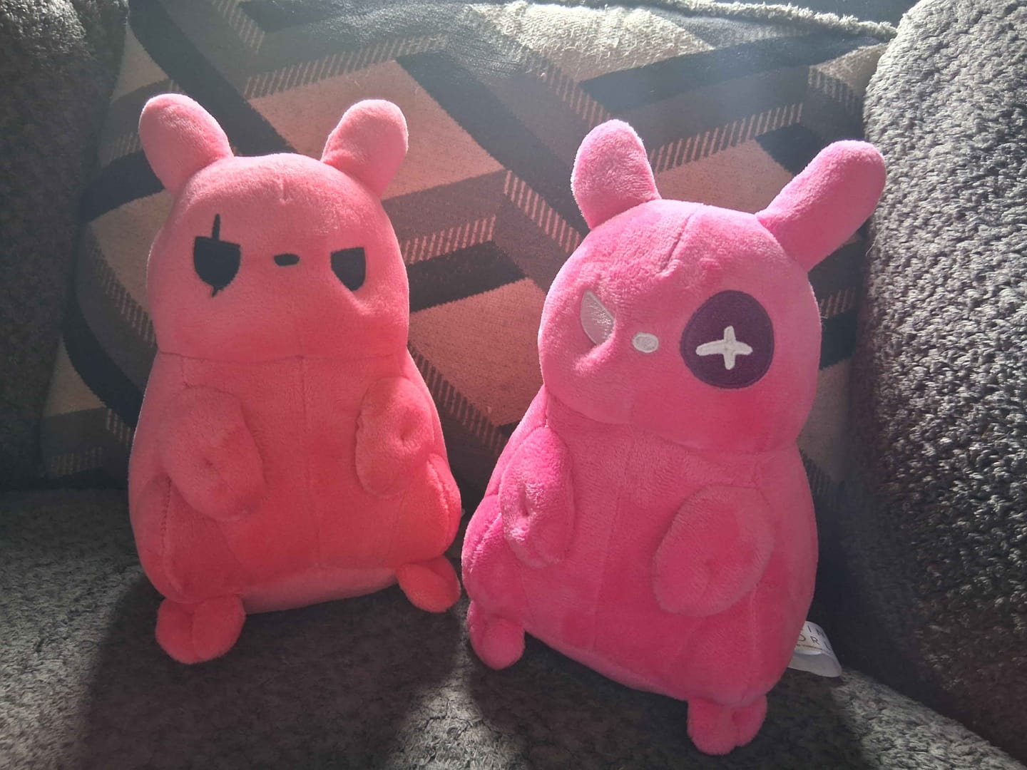 Customer photo review of Rain World - Artificer Slugpup Plush