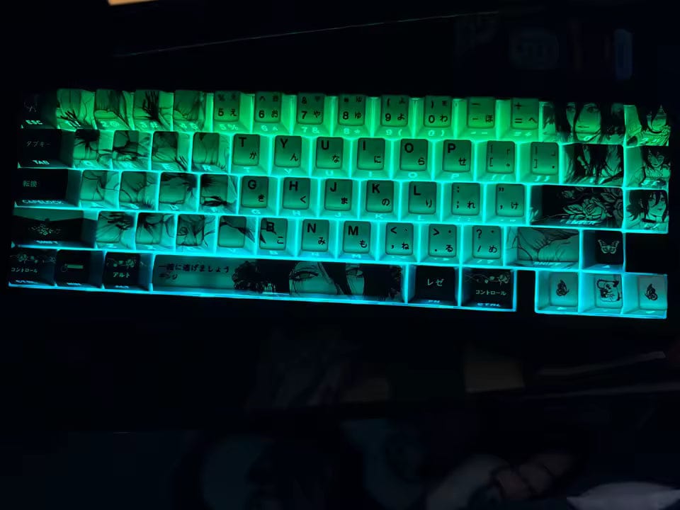 Customer photo review of Chainsaw Man Reze Keycaps - Black and White